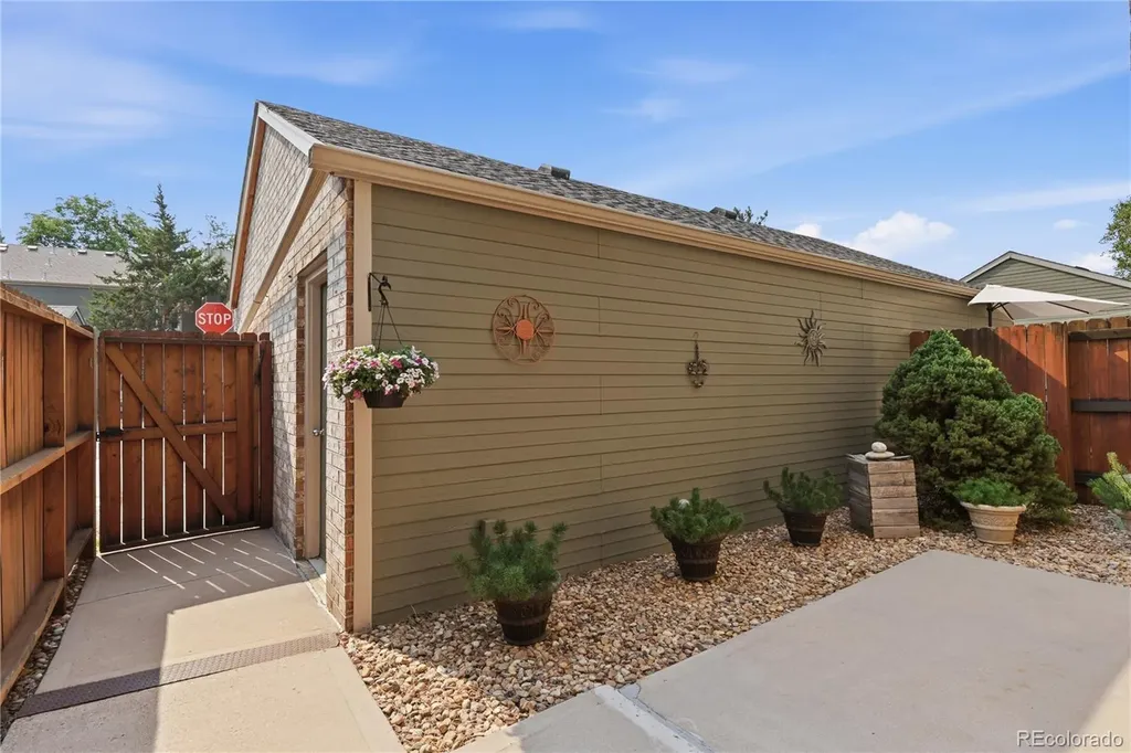 3405 S Ammons Street Denver CO 80227