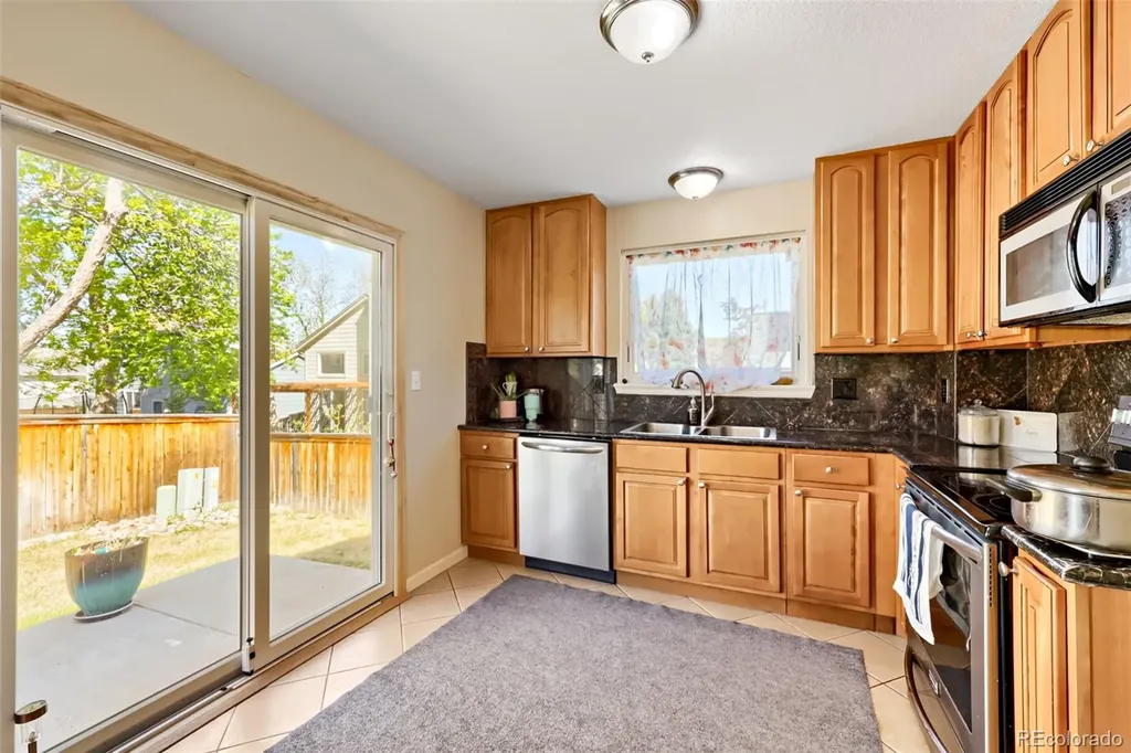 9317 Rosewood Court Highlands Ranch CO 80126
