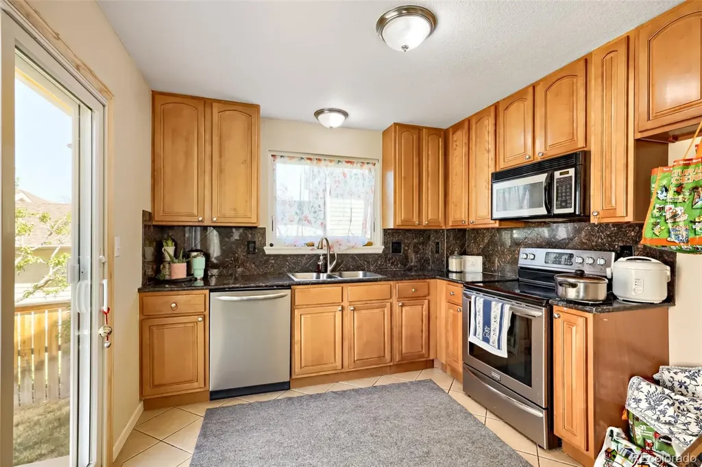 9317 Rosewood Court Highlands Ranch CO 80126