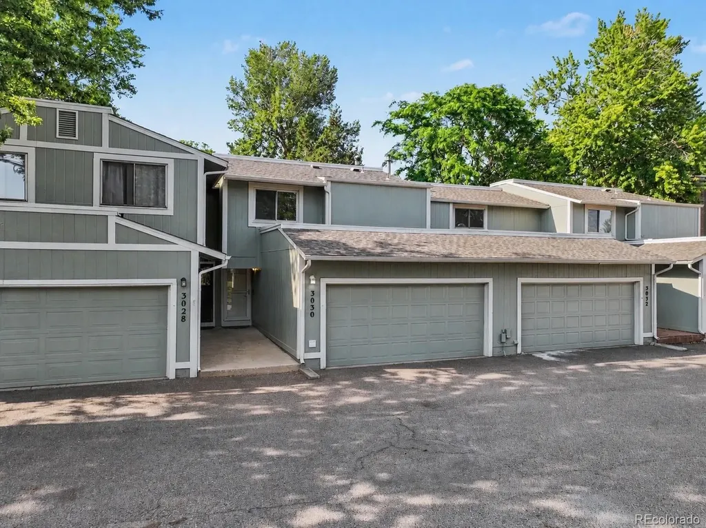 3030 S Macon Circle Aurora CO 80014