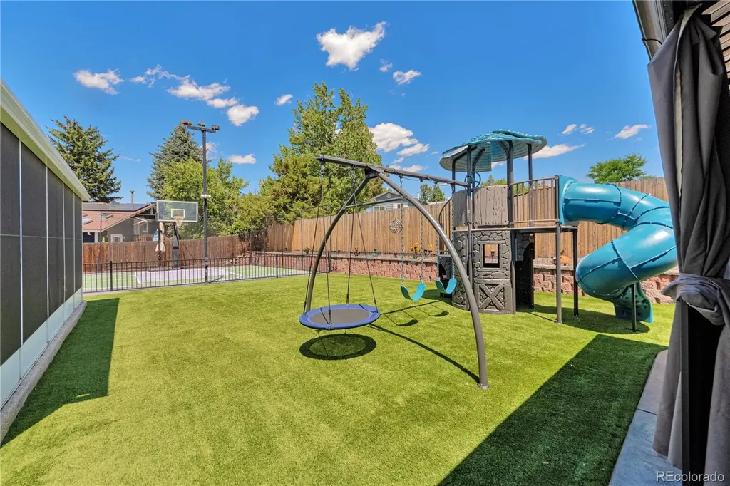 3298 S Olathe Way Aurora CO 80013