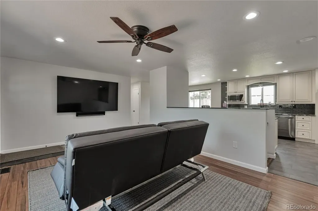 3298 S Olathe Way Aurora CO 80013