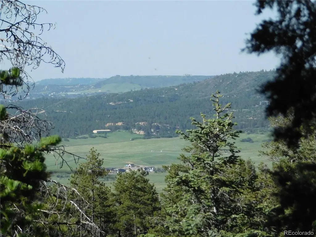 5425 Cheyenne Drive Larkspur CO 80118