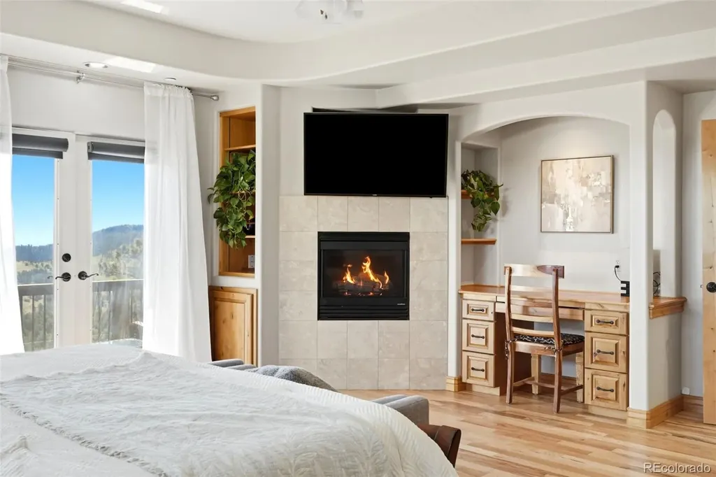 1520 S Lininger Drive Golden CO 80401