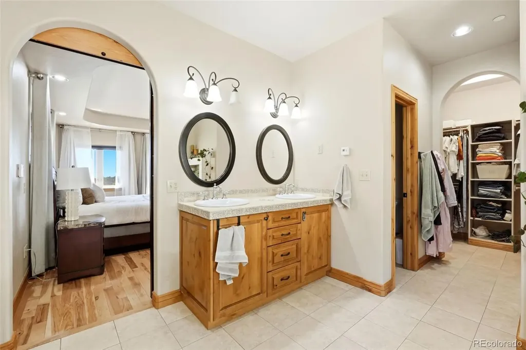 1520 S Lininger Drive Golden CO 80401