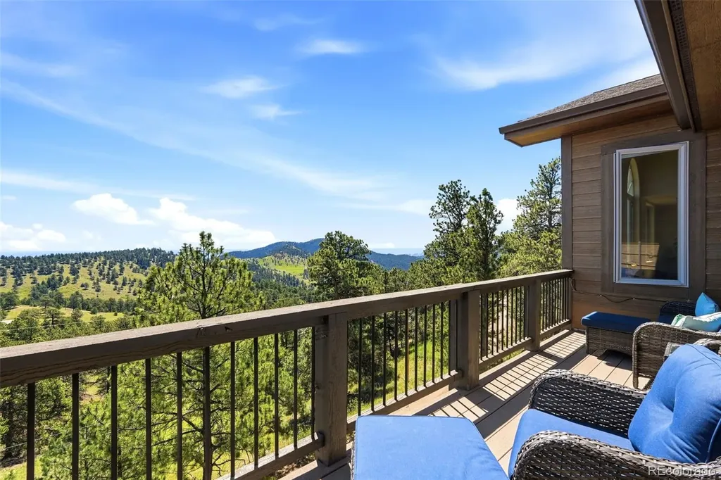 1520 S Lininger Drive Golden CO 80401