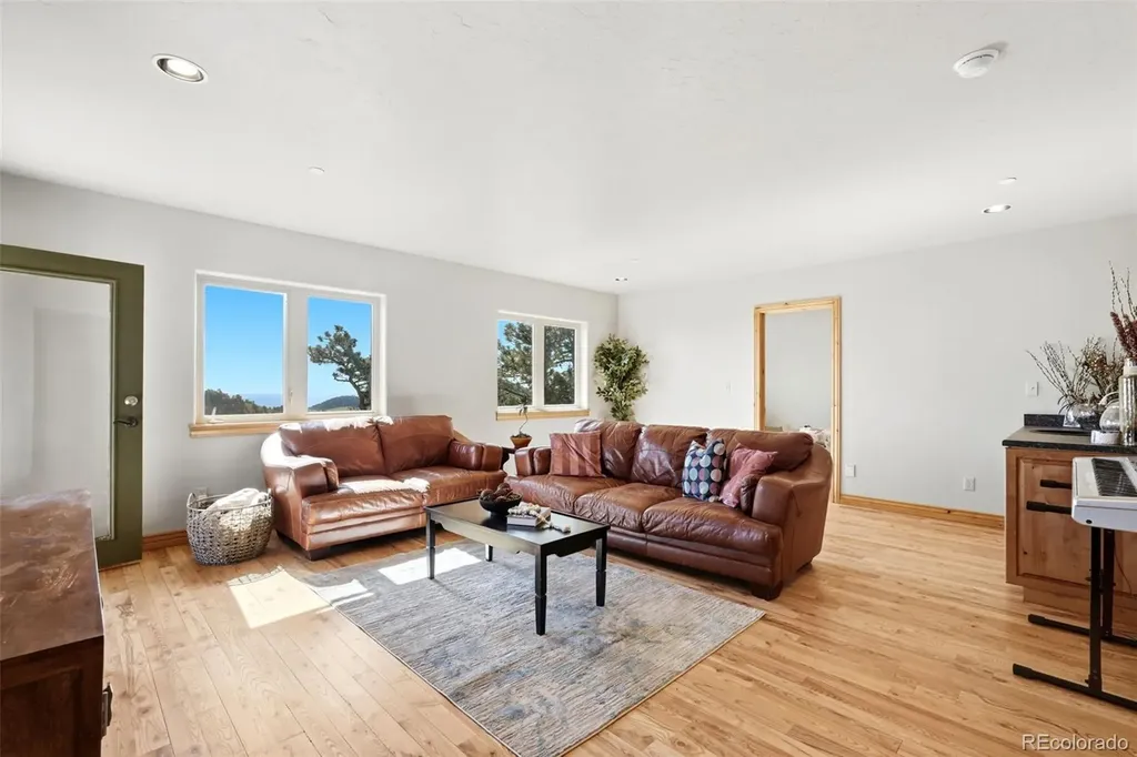 1520 S Lininger Drive Golden CO 80401