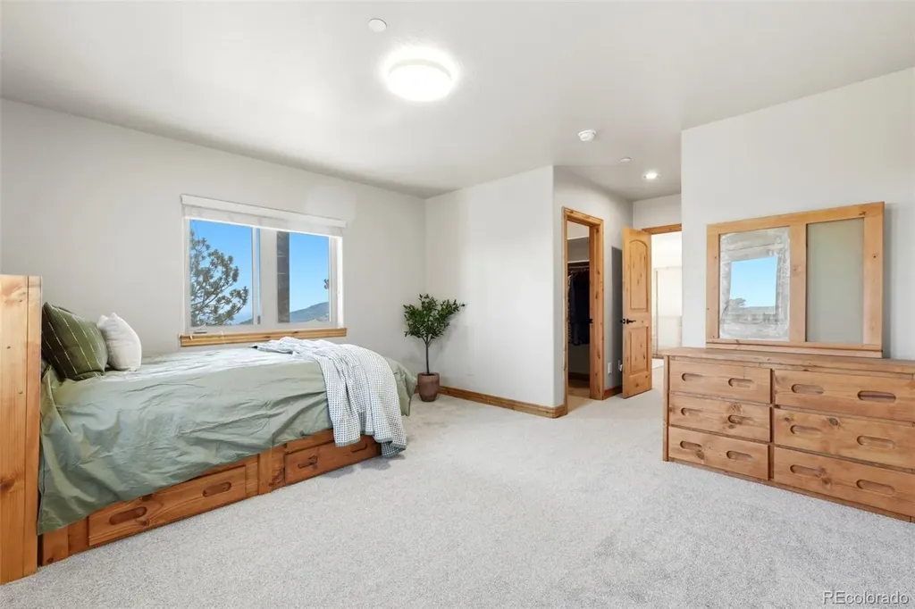 1520 S Lininger Drive Golden CO 80401