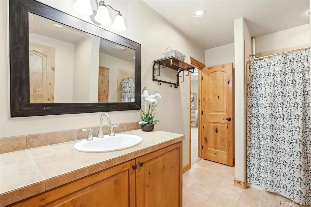 1520 S Lininger Drive Golden CO 80401