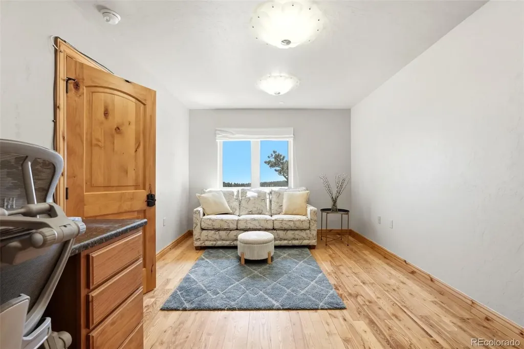 1520 S Lininger Drive Golden CO 80401