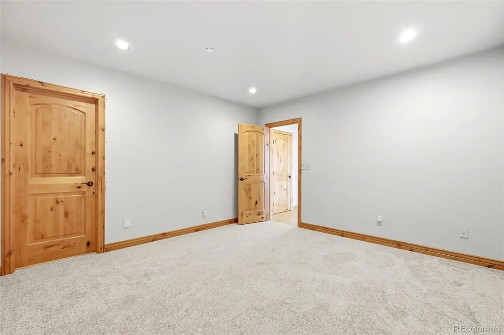 1520 S Lininger Drive Golden CO 80401