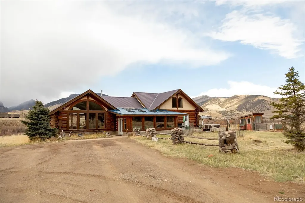 108 Forest Road Creede CO 81130