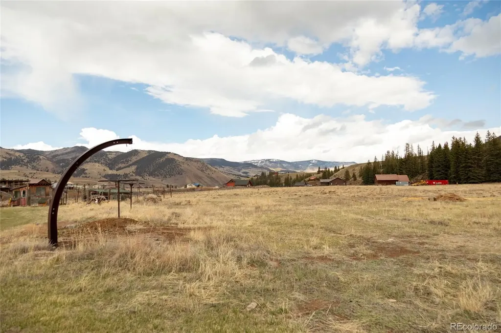 108 Forest Road Creede CO 81130