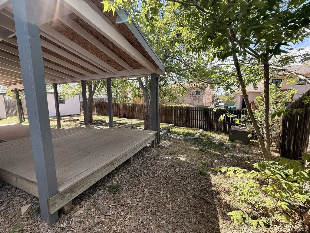 1865 S Ivory Court Aurora CO 80017