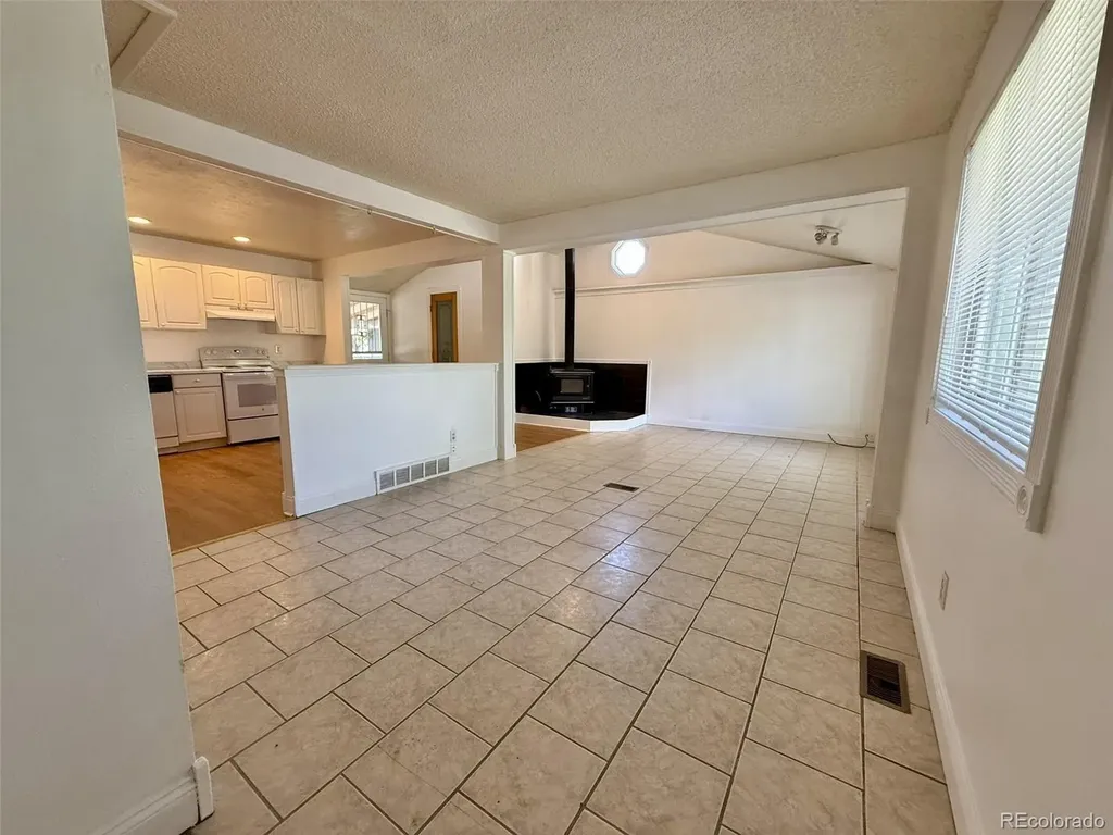 1865 S Ivory Court Aurora CO 80017