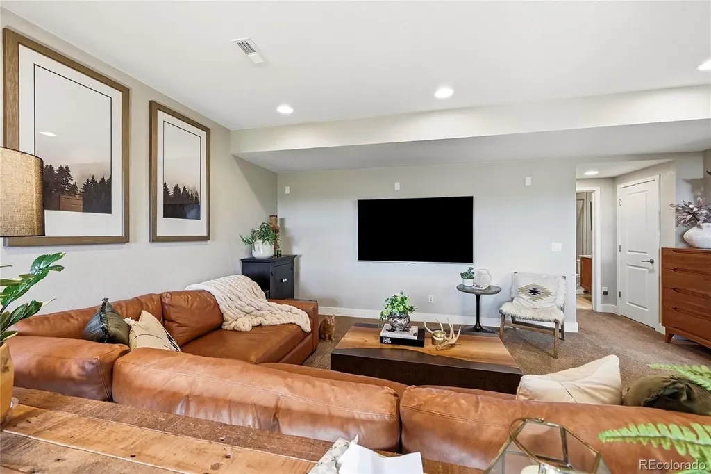 7029 S Buchanan Street Aurora CO 80016