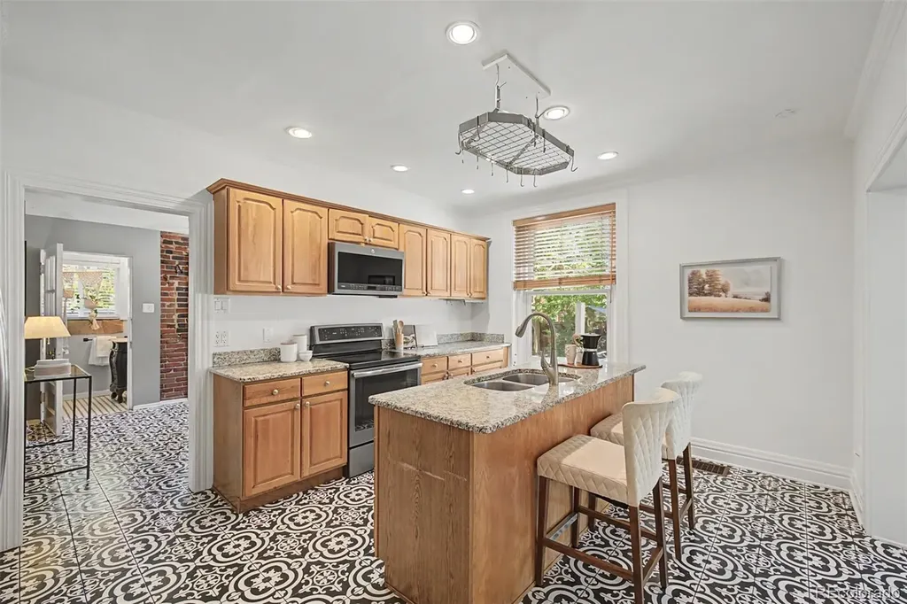 1237 N Pearl Street Denver CO 80203