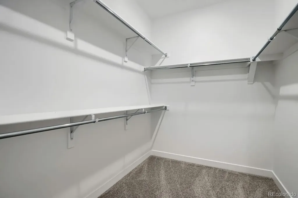 24674 E Kettle Court Aurora CO 80016
