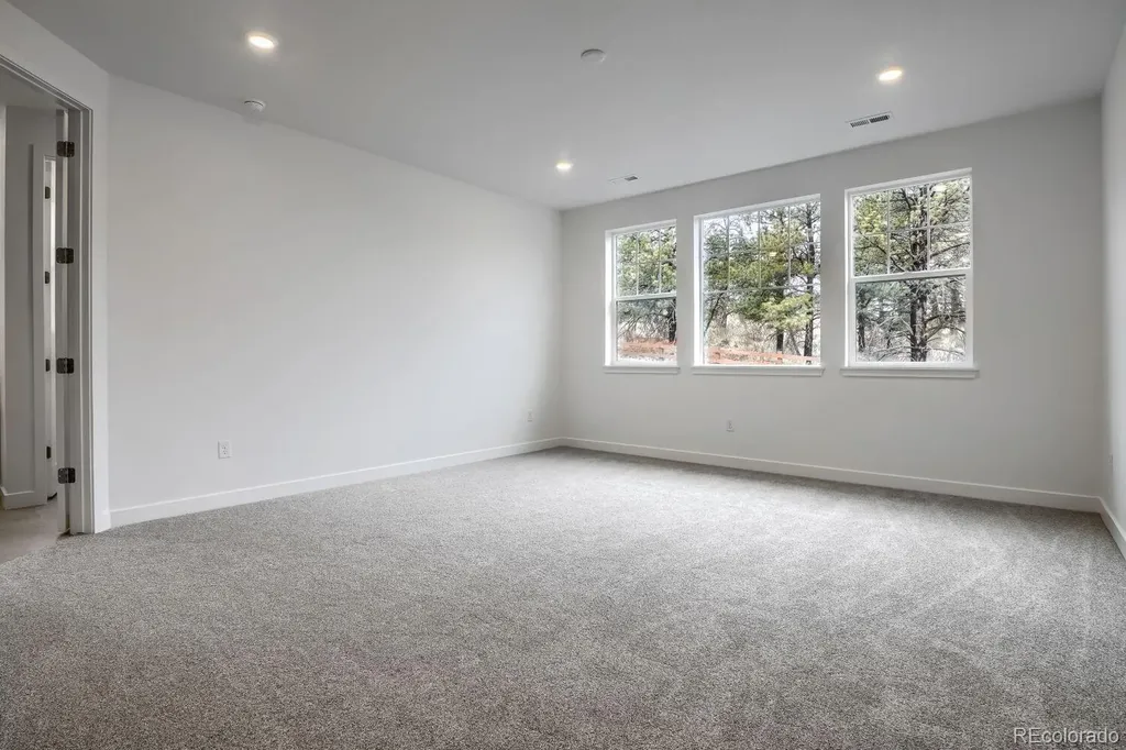 24674 E Kettle Court Aurora CO 80016