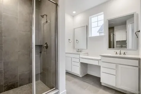 24674 E Kettle Court Aurora CO 80016