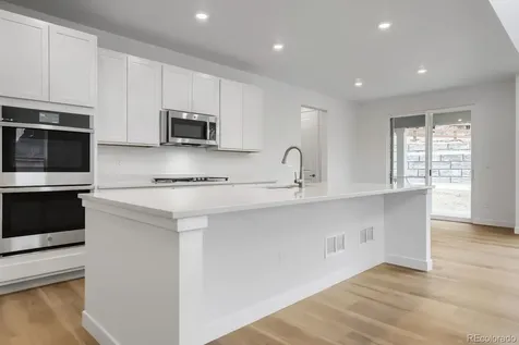 24674 E Kettle Court Aurora CO 80016