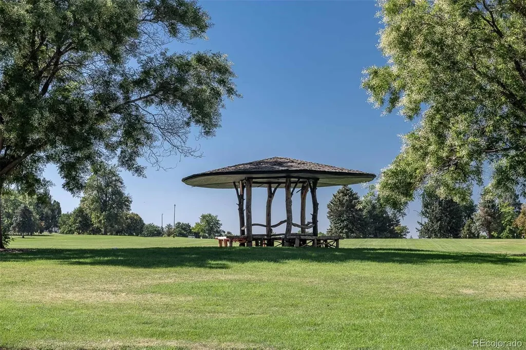 1299 N Gilpin Street Denver CO 80218