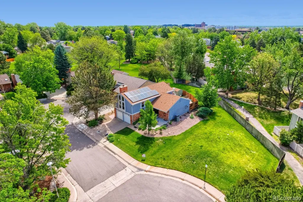 11410 E Bates Court Aurora CO 80014