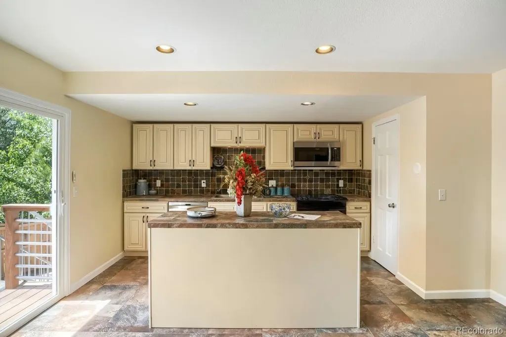 11410 E Bates Court Aurora CO 80014