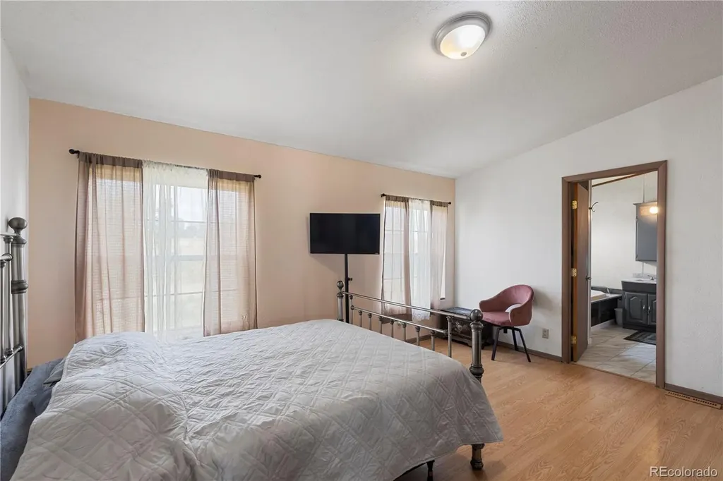 47904 Dartmouth Avenue Bennett CO 80102