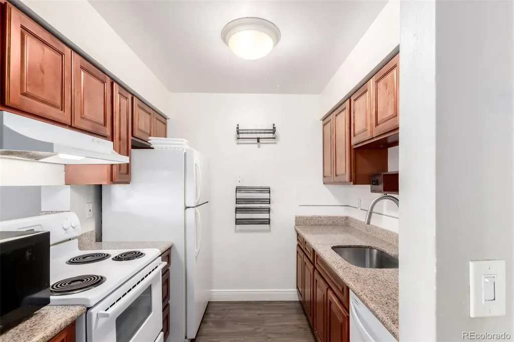 5995 W Hampden Avenue Denver CO 80227