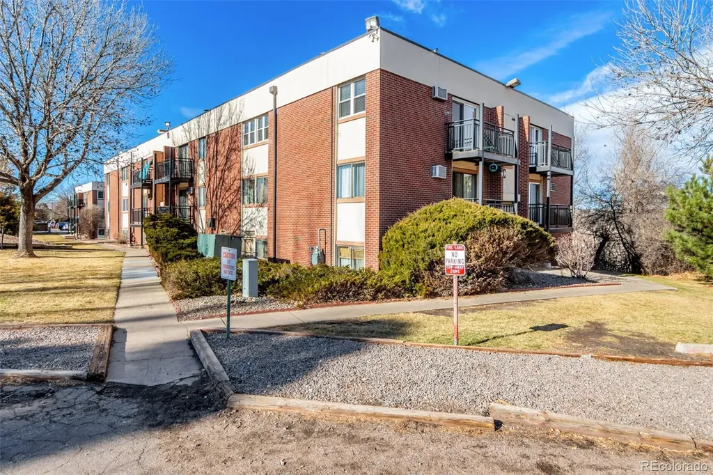 5995 W Hampden Avenue Denver CO 80227