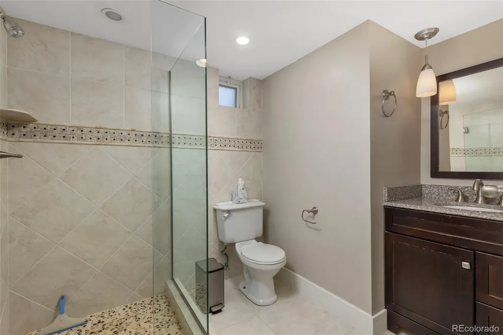 4531 King Street Denver CO 80211