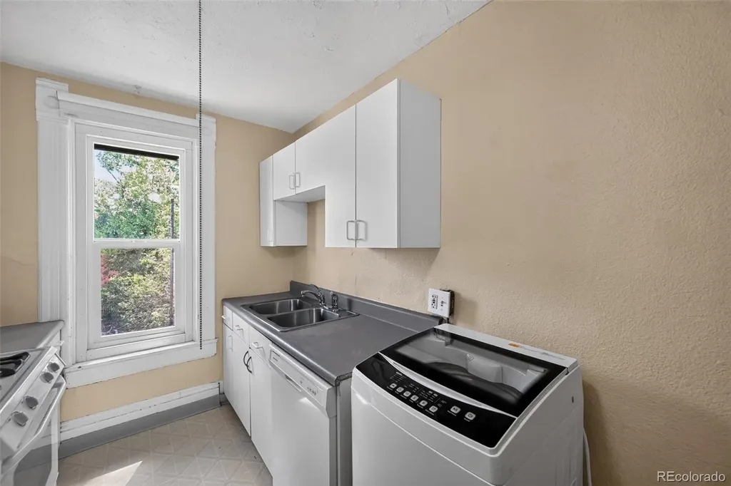 2134 N Lafayette Street Denver CO 80205