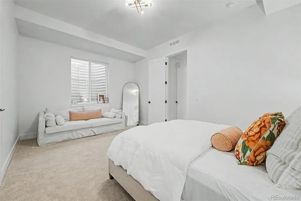 8 S Colorado Boulevard Denver CO 80246