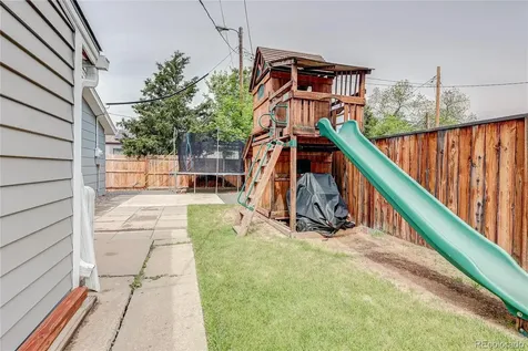 705 Newark Street Aurora CO 80010