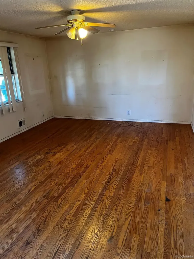 4950 Quentin Street Denver CO 80239