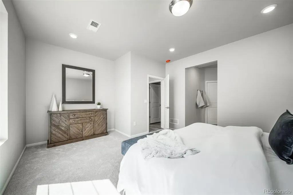 5157 N Quatar Street Aurora CO 80019
