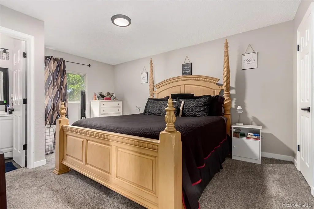 21550 E Alamo Place Centennial CO 80015