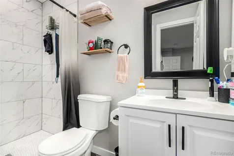 21550 E Alamo Place Centennial CO 80015