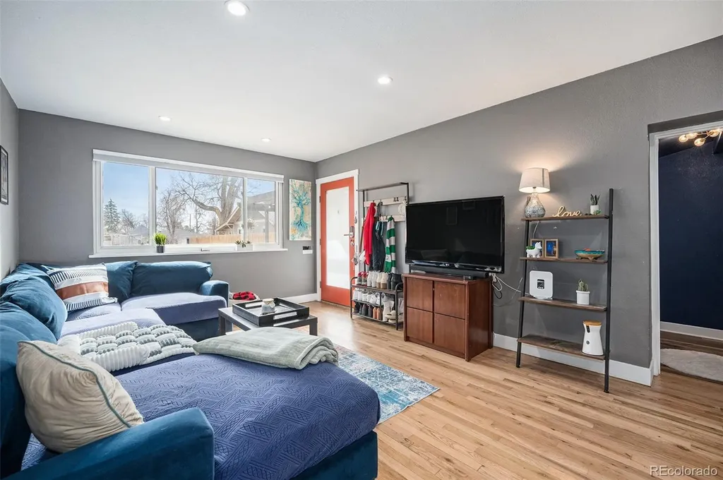 4827 Meade Street Denver CO 80221