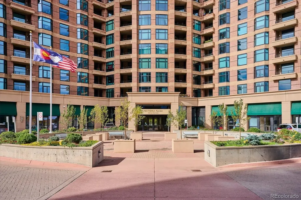 8100 E Union Avenue Denver CO 80237