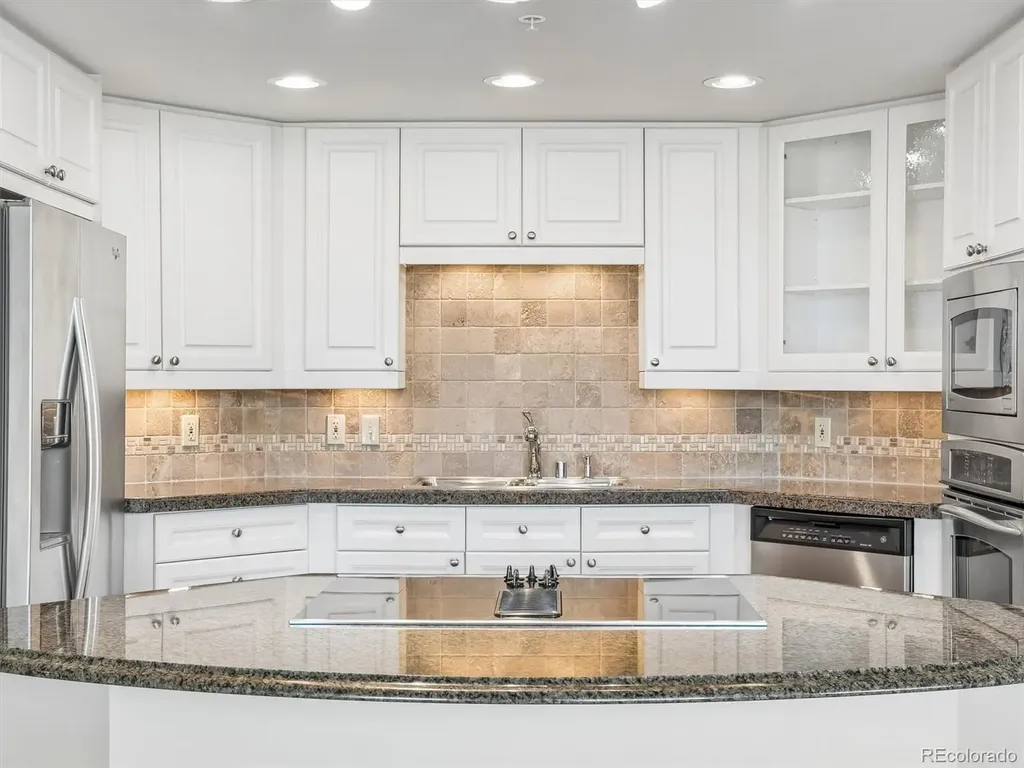 8100 E Union Avenue Denver CO 80237