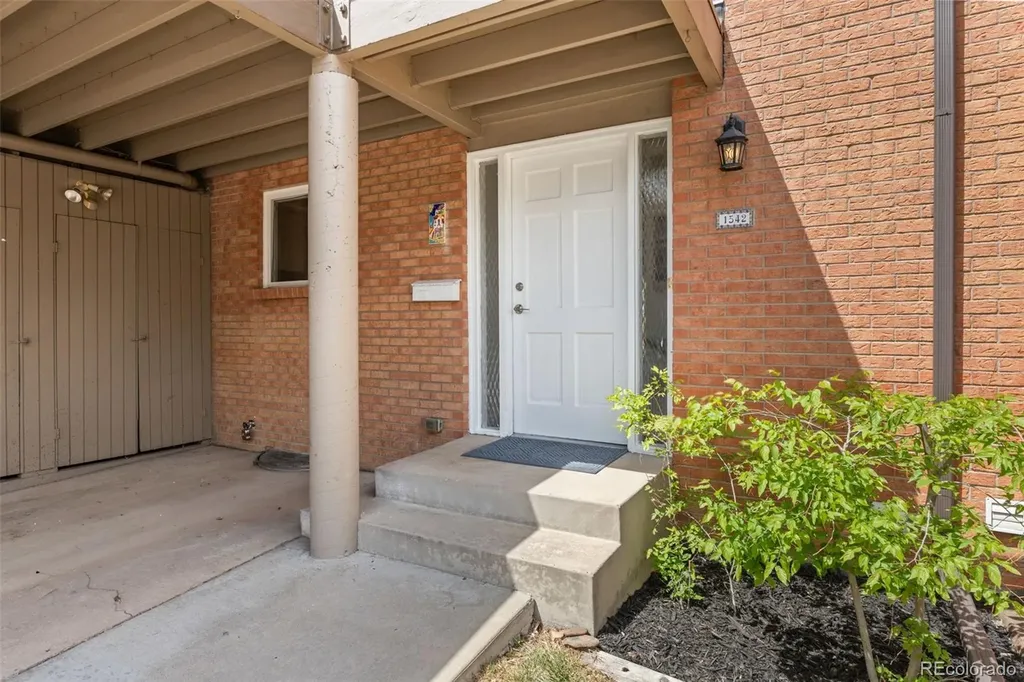 1542 Chambers Drive Boulder CO 80305