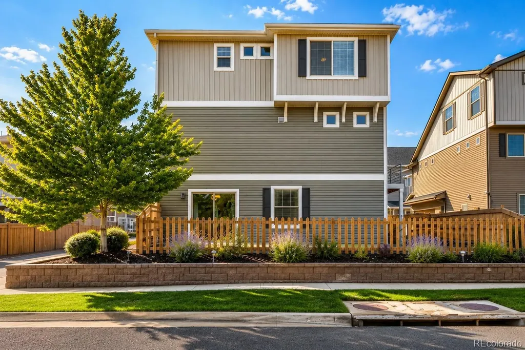 18183 E 104th Way Commerce City CO 80022