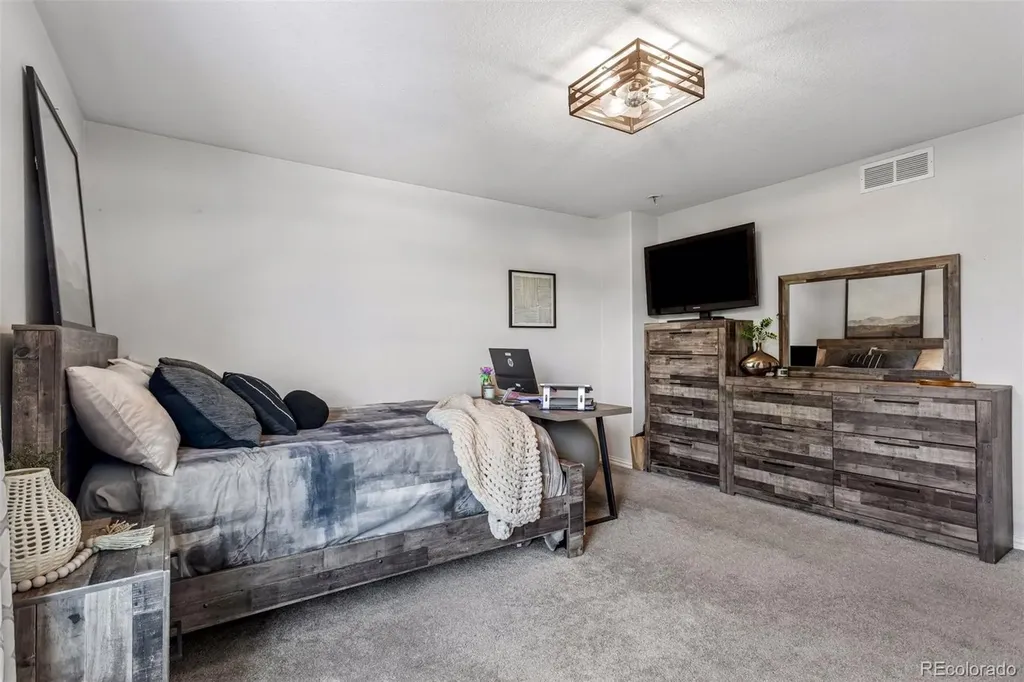 2755 E 111th Drive Denver CO 80233