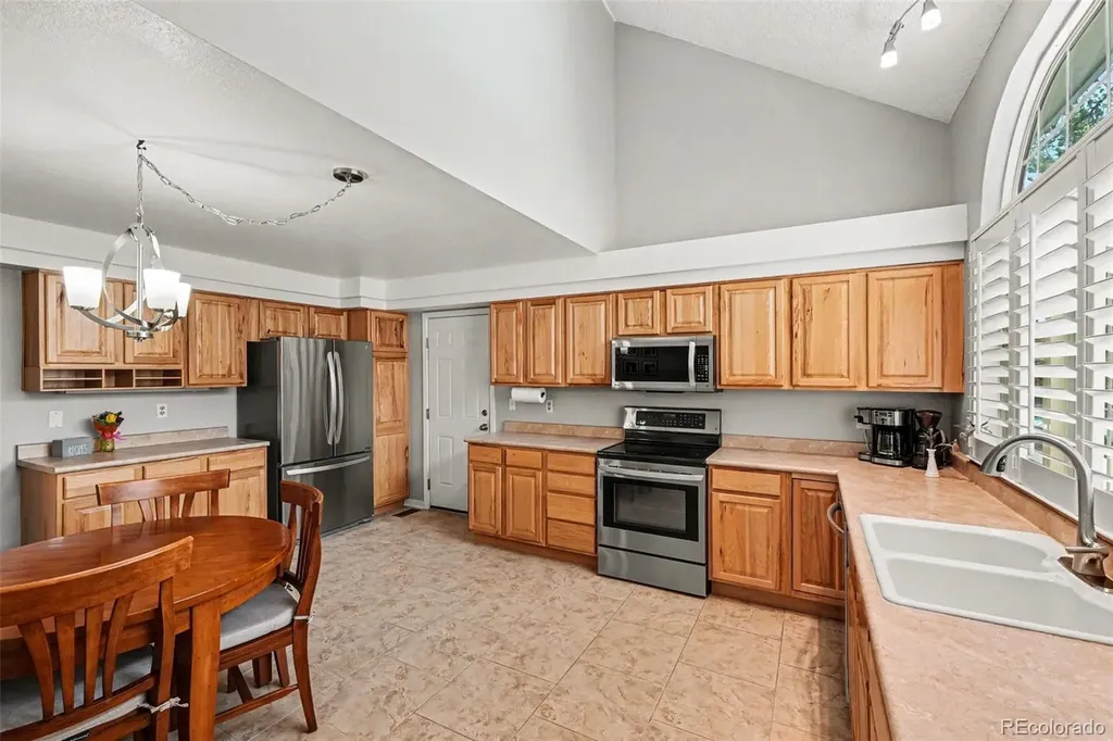 9875 Iris Street Broomfield CO 80021