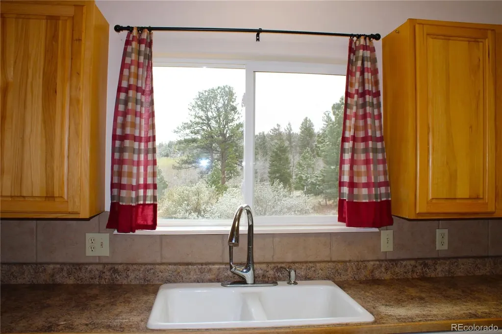 2660 Campfire Road Hartsel CO 80449