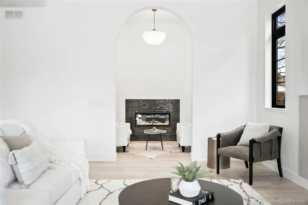 3255 S Clermont Street Denver CO 80222