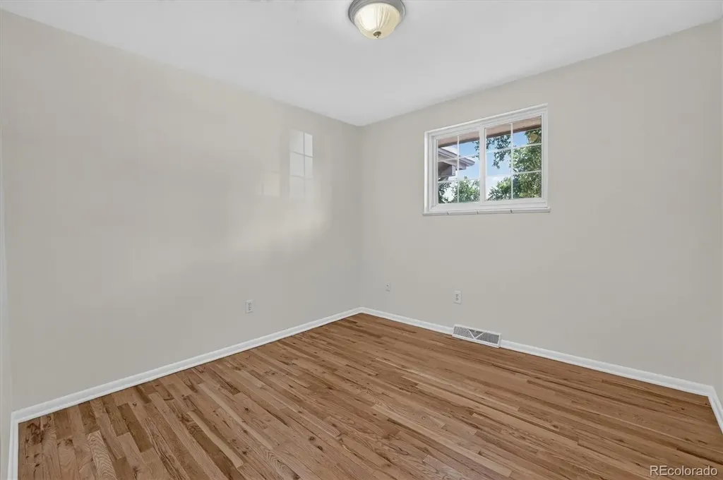 3019 S Eaton Street Denver CO 80227