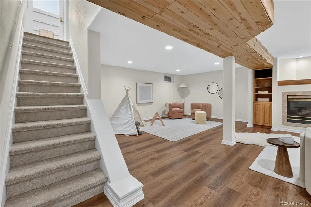 3019 S Eaton Street Denver CO 80227